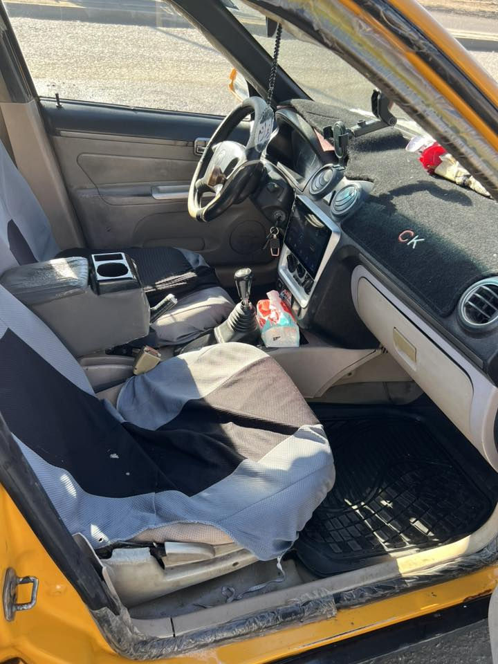 السلام عليكم سيارة سي كي 2012. شرط هئيه صفر غرمات صفر. سيارت باسمي ومثل ما واضحه بصوره 

السعر 38بيها مجال بسيط 
***********
