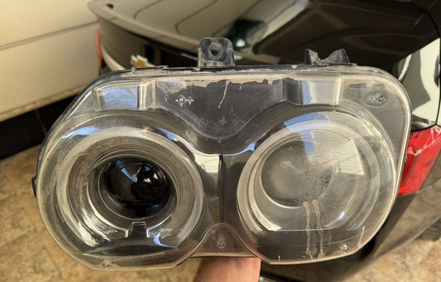 السلام عليكم مازدات چالنجر 2015 وفوگ اصليات كلشي بيهن شغال يعني السوار البرتقالي شغال وجامهن لا كسر ولا شي فقط الاذاين مكسرات تفيد الي السوار مالتة عاطل الكارت محترگ مكاني ديالى بعقوبة ***********
