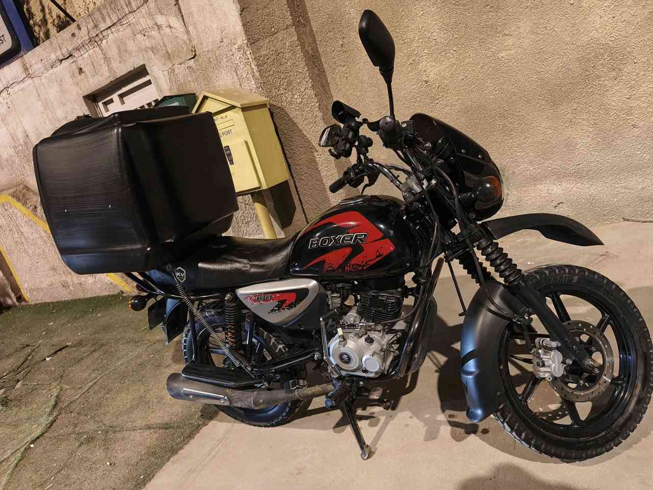 سلام عليكم دراجة بوكسر جبلي مديل2023نازله بل 2024 دراجه خير من الله مرقم بغداد ماشيه39الف السعر مليونين ونص وبيه مجال حك الجيه مكاني بغداد الكراده ساحة الواثق ***********
