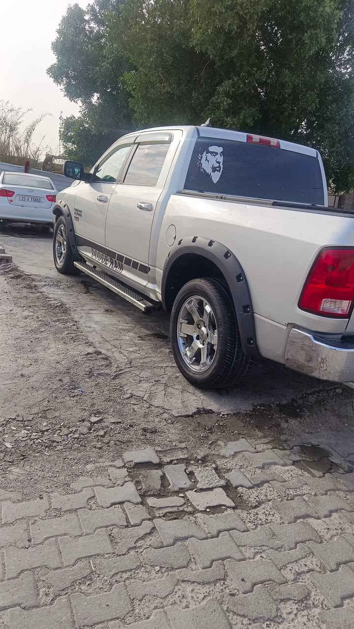 السلام عليكم شباب دوج رام بك هورن كلاسك مديل 16 رقم اربيل سنويه صاقطه حلوه وجاهزه من طول أطول كير مكينه حداده ضربته بجم وبيها صبغ بصفحه اليسرا موضح بلسونار فول مواصفات عدا الفتحه مكينه 8سلندر 5700مال جناي ع ايدي السعر 160 وبيها مجال للشراء لموشراي لا يتعبني العنوان البصره ***********
