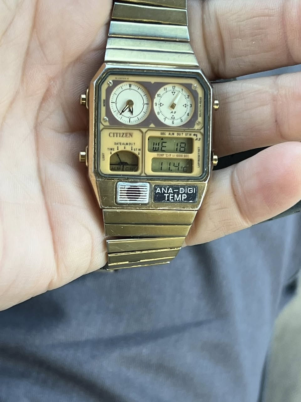 قطعةً بسعر


**إذا كنت صاحب هذا الإعلان وتريد حذفه لأي سبب، رجاءا أرسل رسالة إلى الدعم الفني**