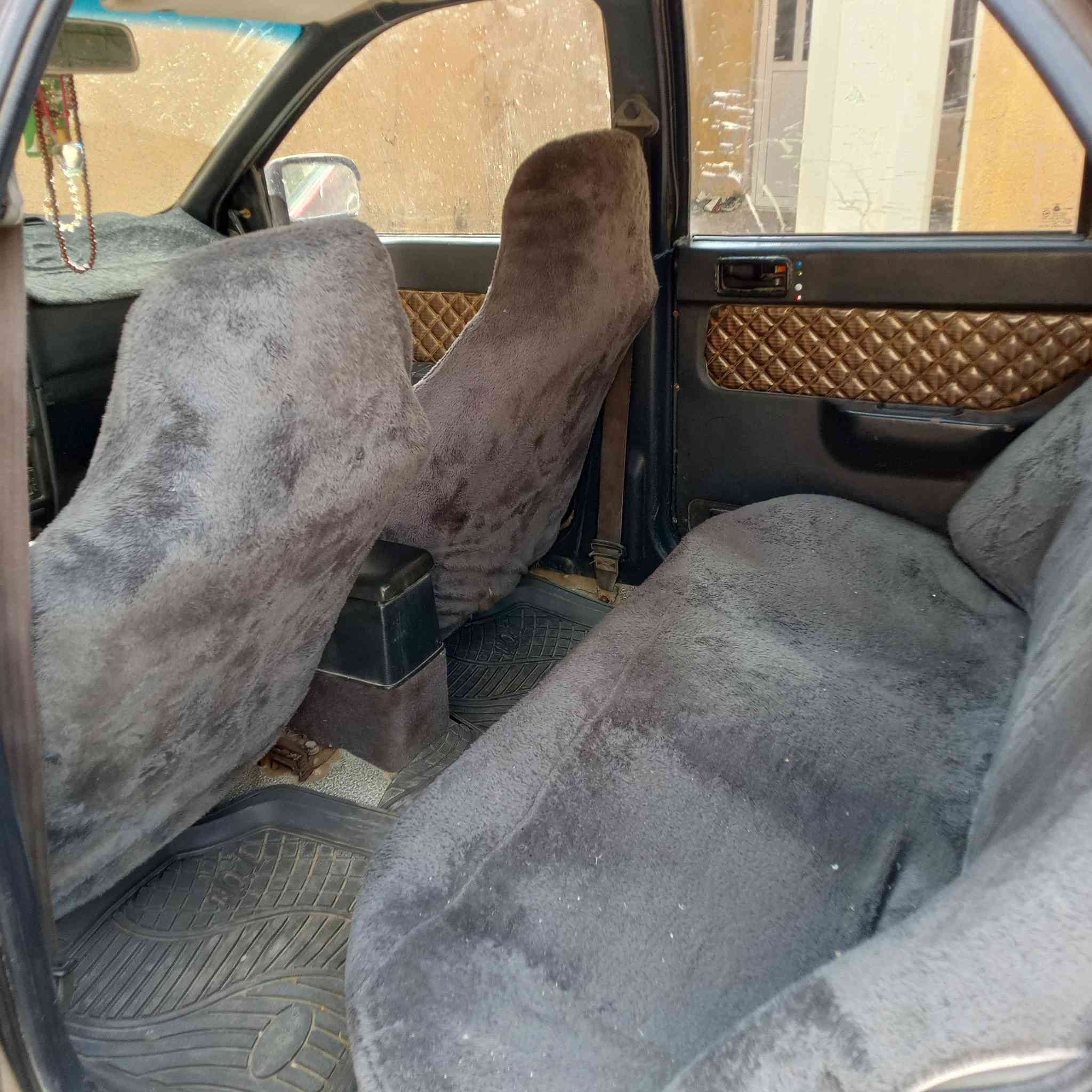 سلام عليكم سياره النترا مسطره لبيع سياره حلوه خير من الله صدر امامي خلفي جديد  فرمات بلاديه نقص بس تبريد السنويه 31 بسمي السعر 27 بيها مجال ***********
