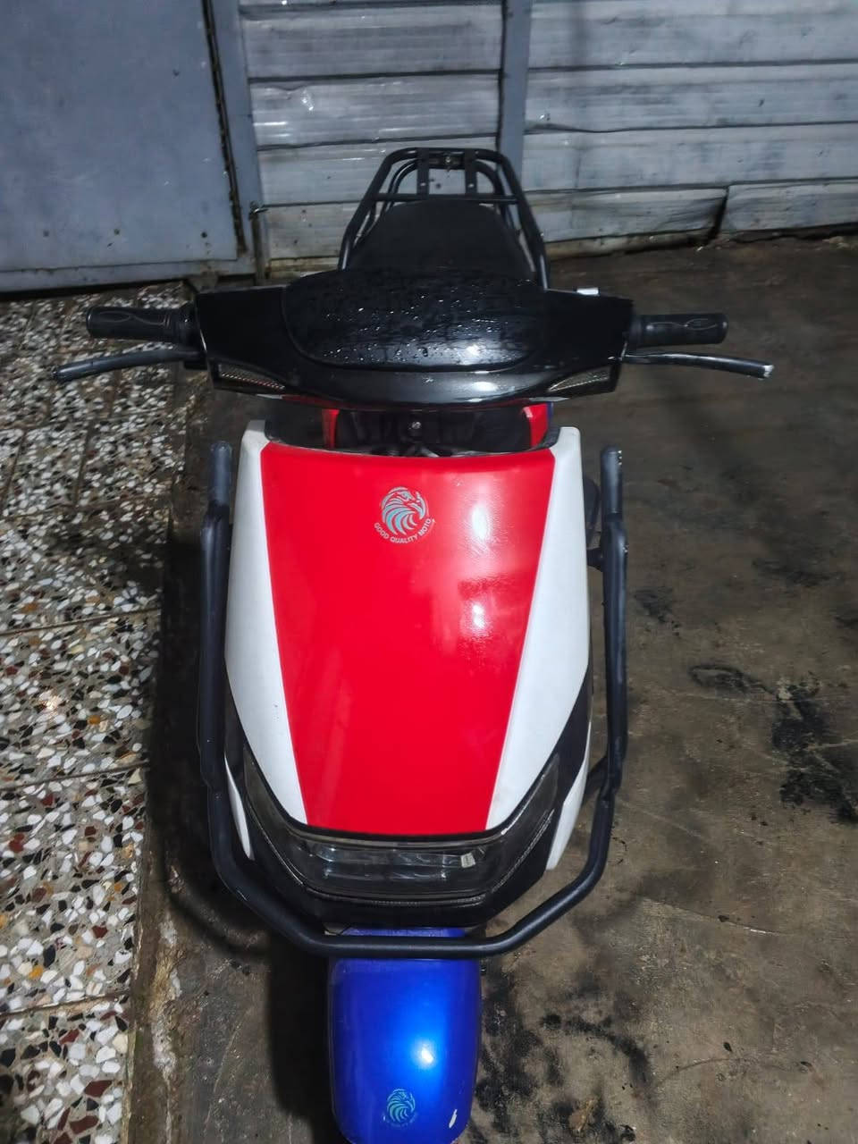 سلام عليكم دراجة شحن نضيفة نقص بطاريات فقط مكاني بغداد للاستفسار ***********
