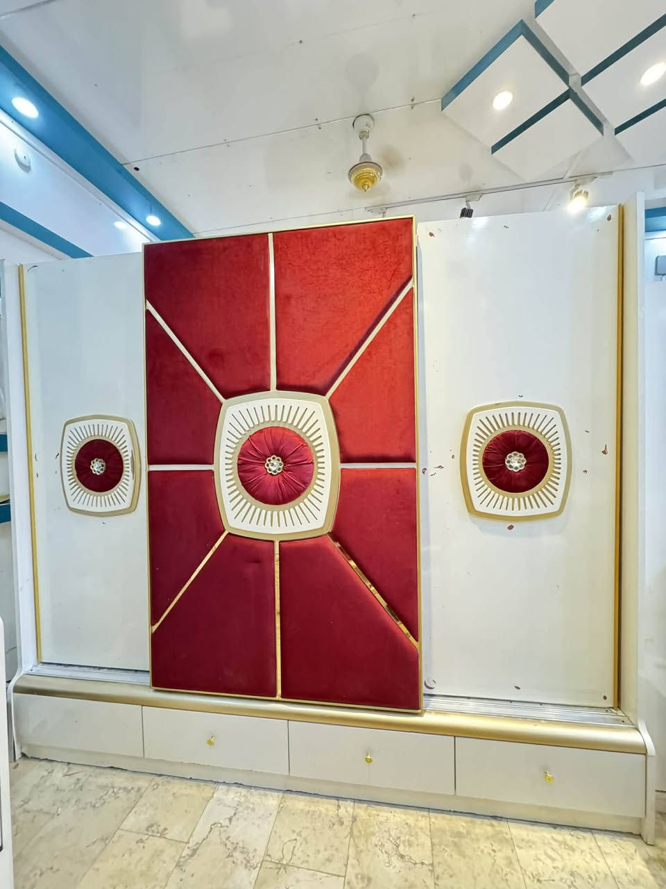 غرفه تركي٧ قطع  سعر ٥٠٠الف شراي خاص
#اشاره


**إذا كنت صاحب هذا الإعلان وتريد حذفه لأي سبب، رجاءا أرسل رسالة إلى الدعم الفني**