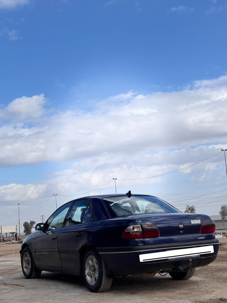 سَلاام عِليكم ، من رخصه الاأدمن 
أوبل أوميكا بزون  1995 بزون 
رقم سليمانيه بأسمي 
مكينه 2.0 بلادي 
كير اوتوماتيك
السعر 40 
مكان السياره بغداد الراشديه 
رقم الهاتف ***********
