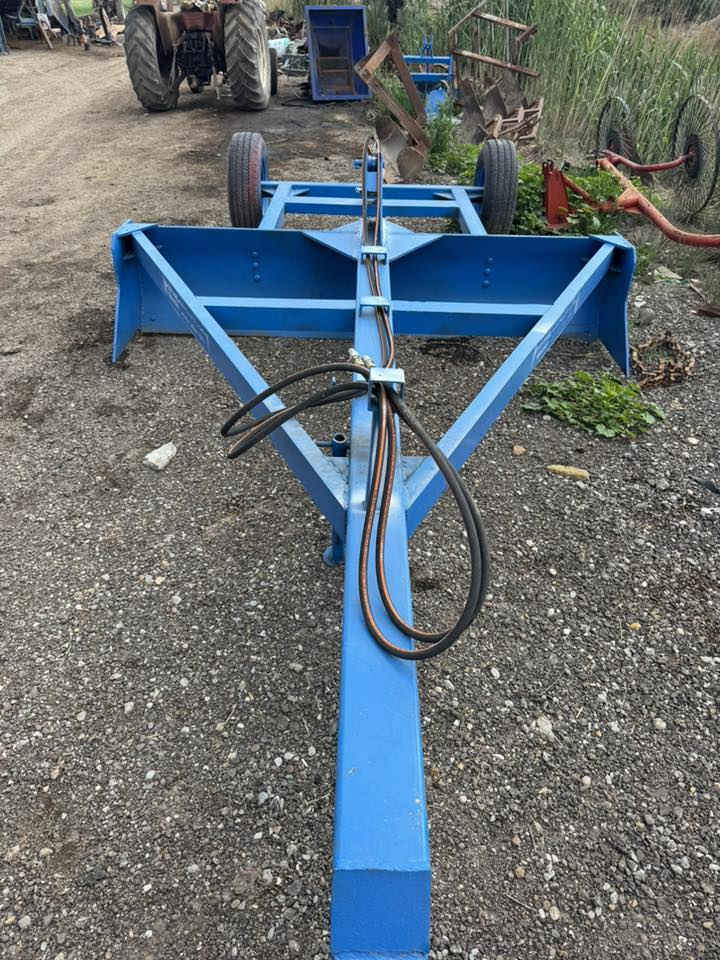 السلام عليكم شباب للبيع معدلان ابو النير مستخدم.        او خراميش. جديد او مستخدم.     او ديجرات.     او معدلان ابو التاير جديد.   بقيت التفاصيل بل فديو.     ***********.     ***********.    مكاني بغداد المحموديه.
