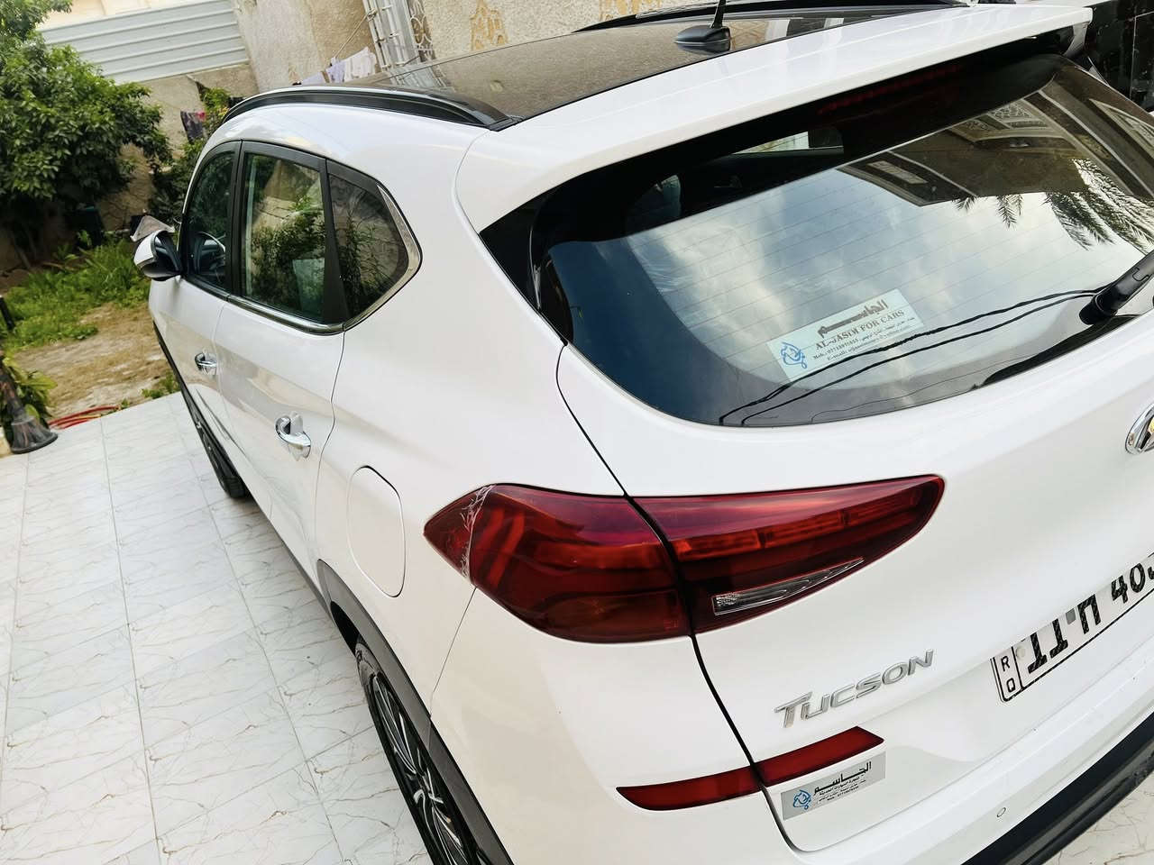 توسان ٢٠١٩ رقم بغداد ماشيه ٧٣ وكالة الگاصد بنرومه وبصمه  فول ١/١مكفوله كفاله عامه عده البنيد مبدل اصلي والقديم موجود واگعه عليه بلوكه يرادله بارد شبرين الشباك والدعاميه كله بلادي عله وضع الشركه سياره جديده بمعنى الكلمه السعر ١٩٢ وبيها مجال للاستفسار ***********
