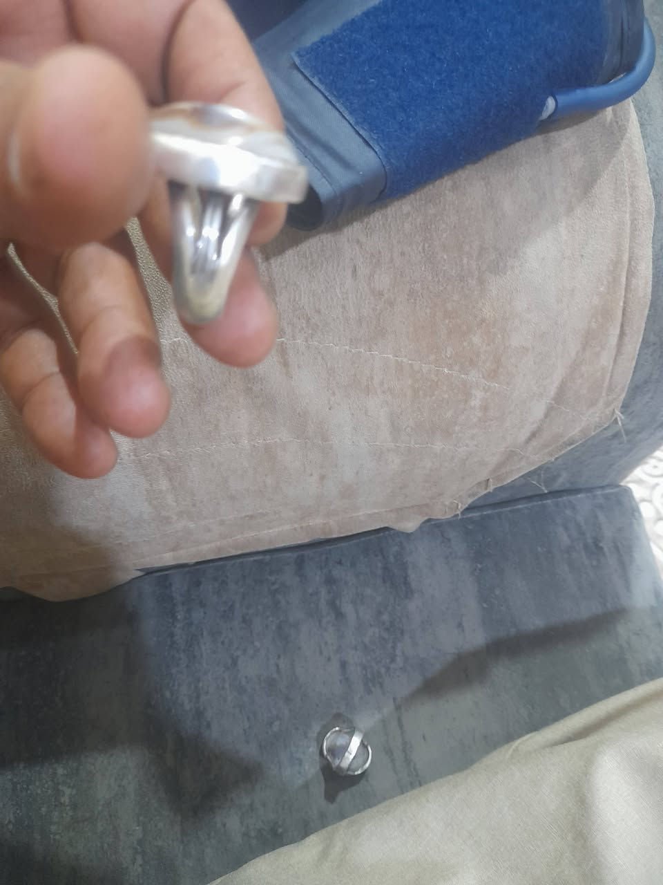 سليماني مصور وجه بنت قديد جدا عندي صارله ٥سنوات صياغه ثقيله كلش السعر


**إذا كنت صاحب هذا الإعلان وتريد حذفه لأي سبب، رجاءا أرسل رسالة إلى الدعم الفني**