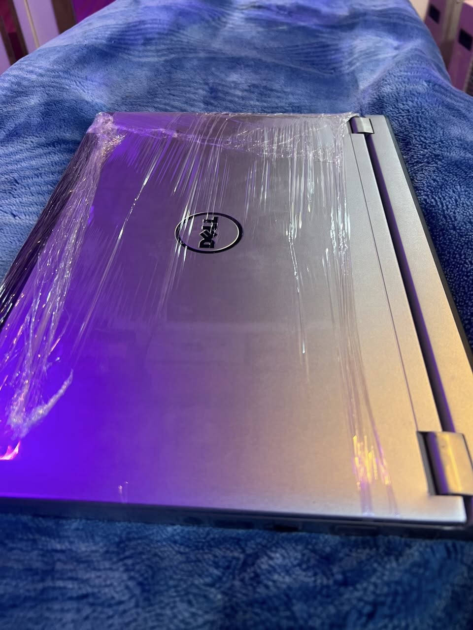 كور i5 جيل 3 رام 8 
هارد 128 سلاسه فول ssd
سعر 180 نضافه 100


**إذا كنت صاحب هذا الإعلان وتريد حذفه لأي سبب، رجاءا أرسل رسالة إلى الدعم الفني**