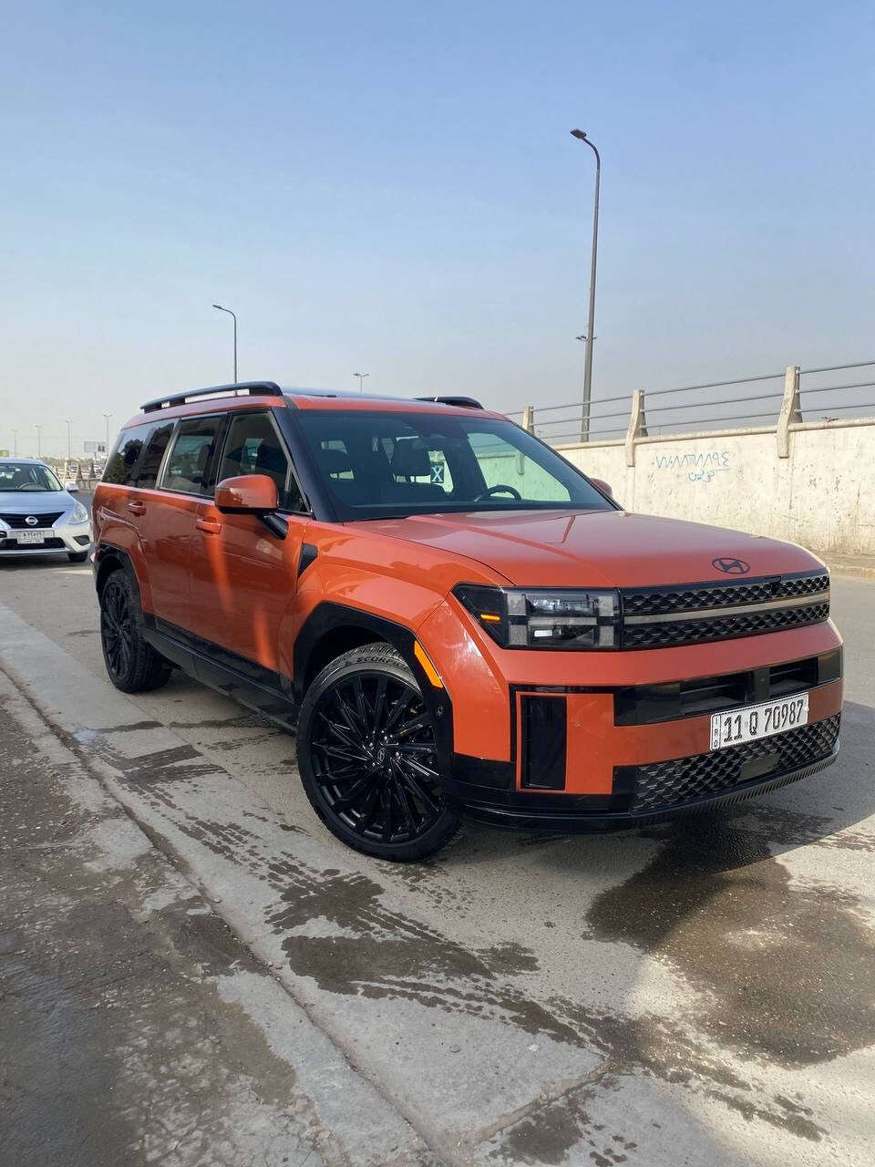 السلام عليكم :
هونداي سنتافيا 2024 ( CALLIGRAPHY ) فول VIP اعلى مواصفات - لون مشمشي مميز 
- 7 راكب - ماشية 10 الف 
الحادث : جاملغ جهة اليسار وصندوك - بدون ايرباك 
( للبيع فقط بدون مراوس )

المواصفات : 
1 - بانزين محرك 2500 cc - تيربو 
2 - بصمة تشغيل وابواب وصندوق
3 - بانوراما فتحتين
4 - شاشة كبيرة ديجيتال متصل 
5 -  5 كاميرات محيطية 360 درجة و حساسات و رادارات ومستشعرات ذكية وتحذير ذكي عند الاقتراب 
6 - تشغيل عن بعد + اوتوبارك -تقديم وترجيع بالريمونت 
7 - قيادة ذاتية وتحديد المسار وتوقف ذاتي 
8 - فول تحكم ستيرن 
9 - كشنات جلد كهرباء امامي وخلفي و تدفأة وتبريد وتحكم وخزن وضعيات الكراسي الامامية 
10 - فور ويل درايف 4 * 4
11- شفتات وتدفأة وتبريد بالاستيرن 
12 - لايت زنون امامي و لد خلفي 
13 - صندوق كهرباء ذكي يفتح عند الاقتراب 
14 - قطع تبريد امامي وسطي وخلفي ( تحكم منفصل ) 
15 - هند بريك بصمة و اشاير بالمري و سستم  سماعات ( BOSE ) - 
16 - ثلاث انظمة قيادة ( ايكو - سمارت - نورمال )  
17 - برادات خلفية  
18 - ويل كب رياضي قياس 20  
19 - منفذين شحن موبايل لاسلكي مداخل USP وبرادات خلفية و وانارة محيطية ومري جانبية شفط وترحيب عند الدخول وبردات خلفية اصلية — وبعد مواصفات اكثر   …

- مكان السيارة : بغداد - حي القاهرة 
- للاستفسار والتواصل وطلب السعر  : *********** 
- غير متواجد على الفيس &
