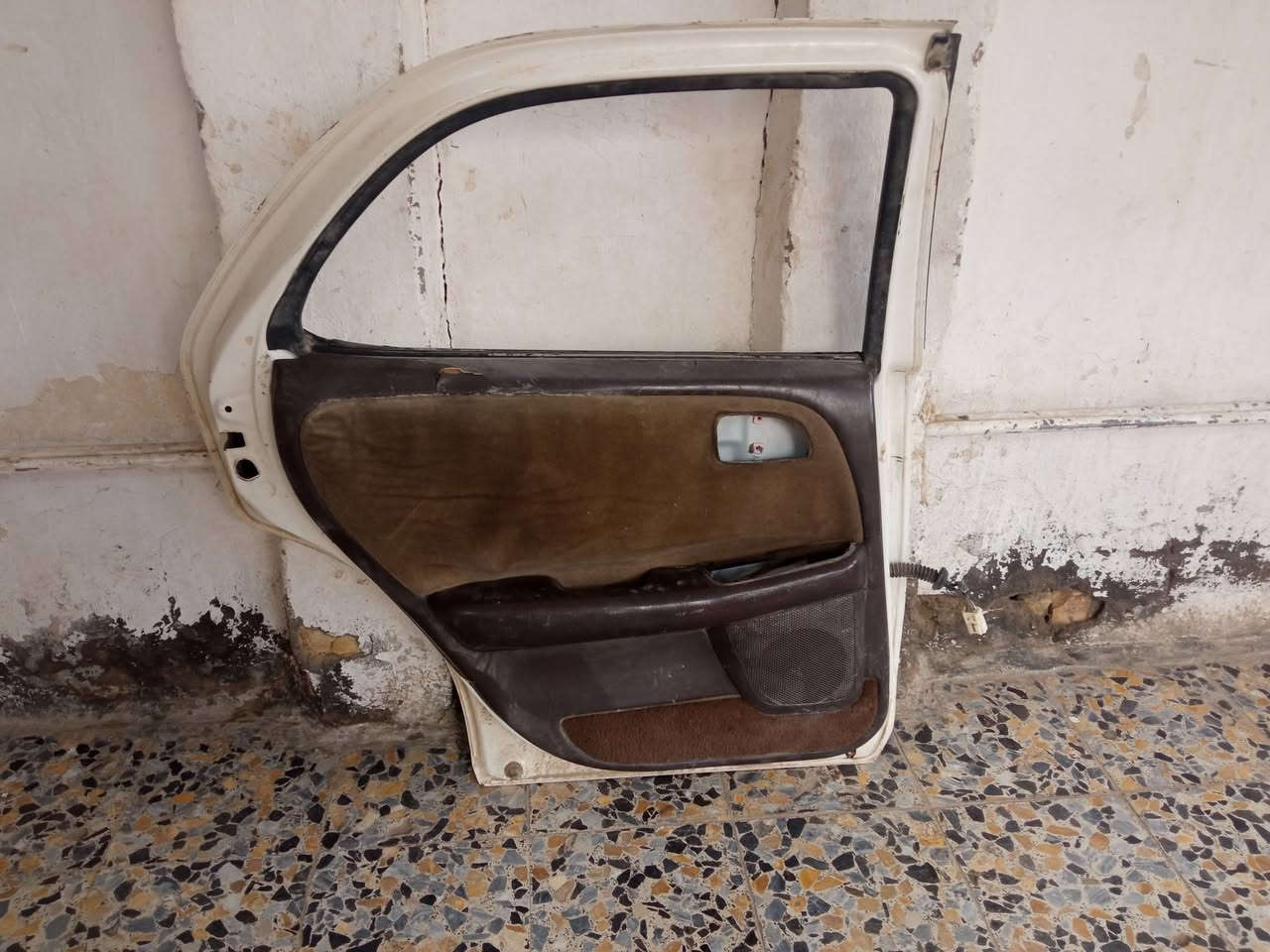 باب كرستا نفخ هوه وبطانته السعر100 ***********
