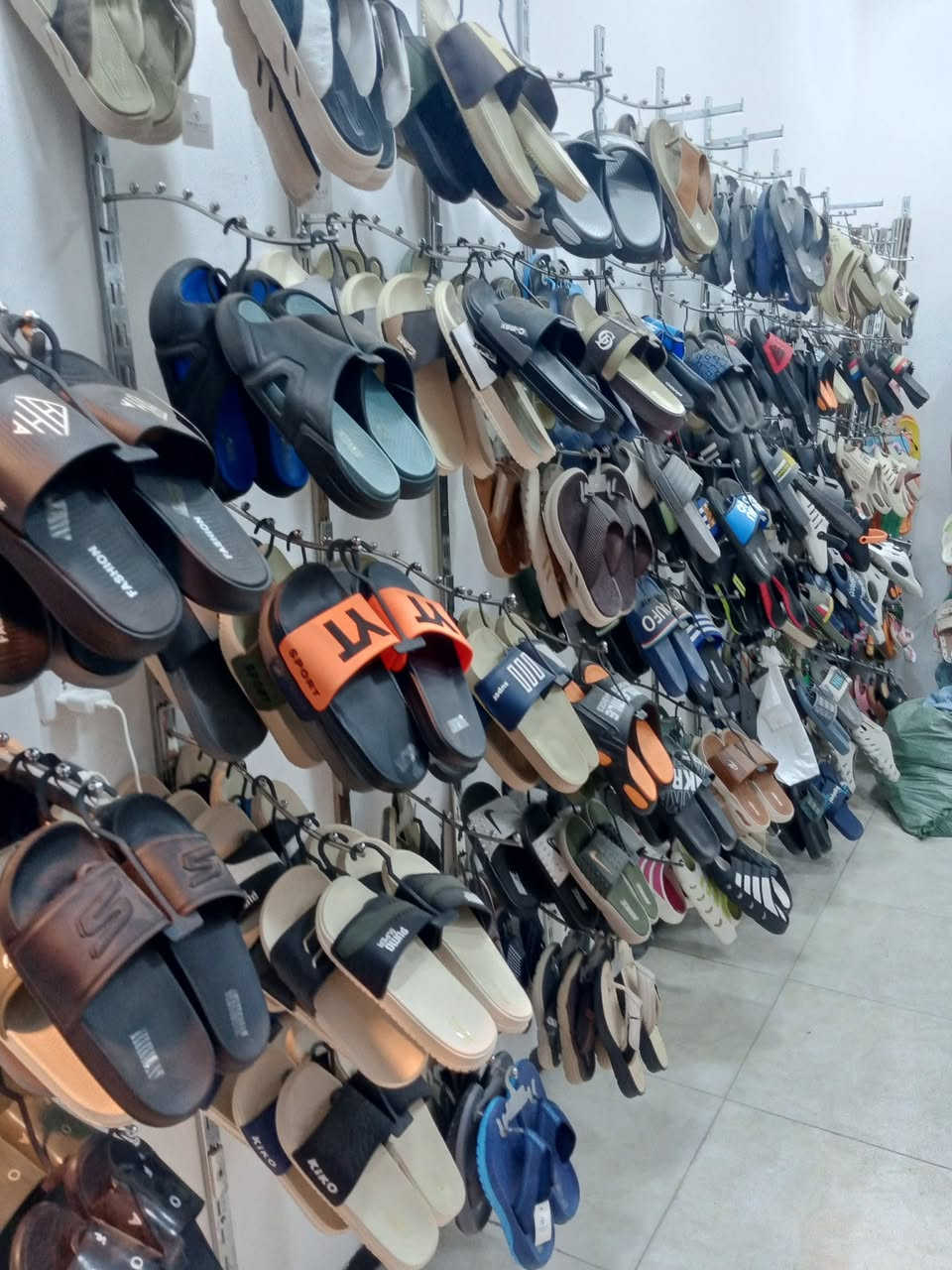 تعزيله محل ابيع ارخص من سعر جملتهم ***********
