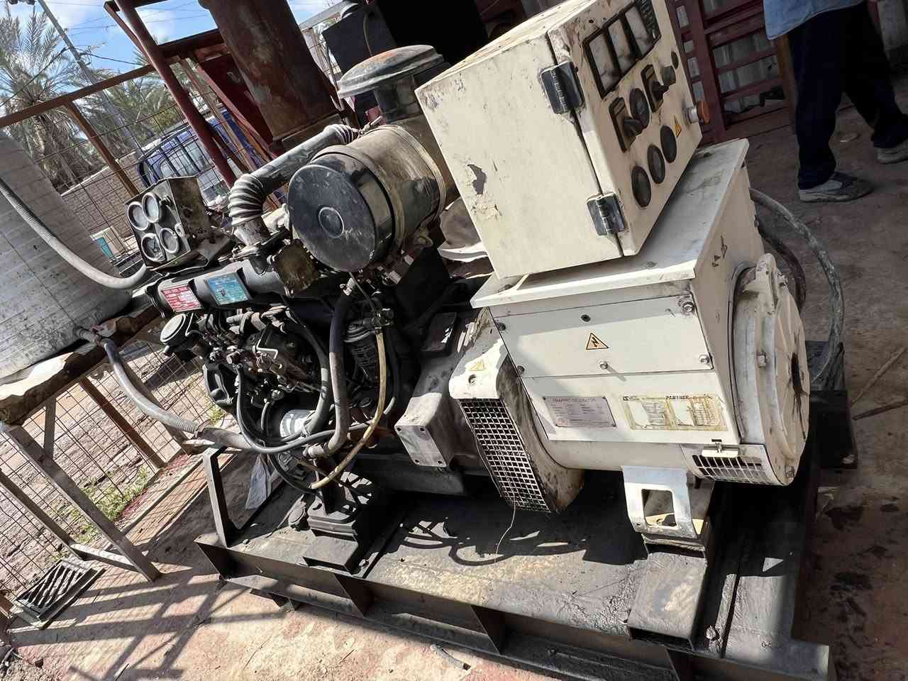 السلام عليكم مولده تشغيل 50 كيفايف للبيع بحاله نضيفه مولده صيني شرط النضاف موسسه وكامله السعر (خاص) المكان بابل الحمزه الغربي خيكان لاستفسار ***********
