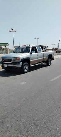 جمسي • ٢٠٠١ • مكينة ٥٣٠٠