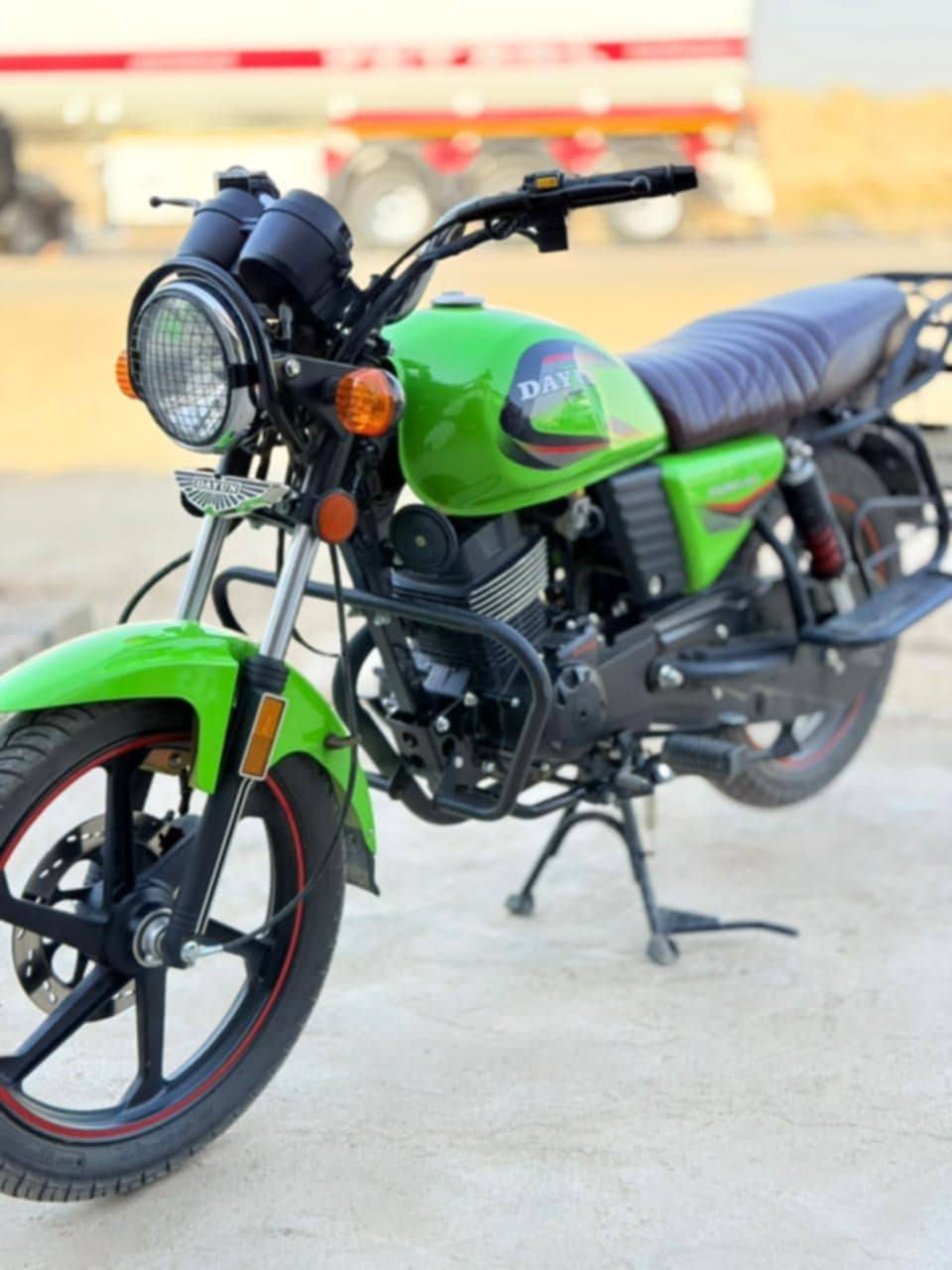 سلام عليكم 🤍 
لببيع دايون نفخ موديل 24
وراق سكنر من لوكيل دراجة  زيرو
كفالة عامة من كلشي 
المكان حلة ناحية النيل!
الاسفسار  ***********
السعر مليون و625 وبيها مجال قليل
