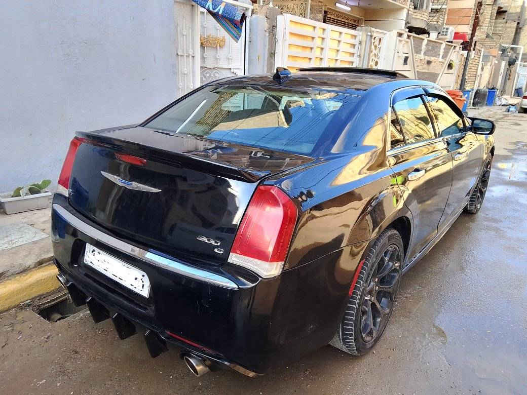 اوباما 2018  مكينة هيمي فول مواصفات للاخير بانوراما بصمة تشغيل عن بعد حساسات تحكمات تخم تاير حدادية جديدة جاهزة للاخير{كصة وحدة بجم بدون ارقام} سعر 65 عنوان بغداد للاتصال ***********
