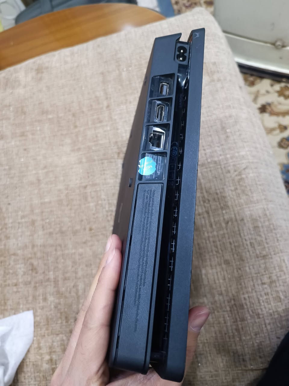 بلي 4 سلم نظام 11 مهكر نظيف وبي هوايه العاب داخل الجهاز شغالات بدون اي مشاكل 
سعره 275 بي مجال 
مكاني بغداد


**إذا كنت صاحب هذا الإعلان وتريد حذفه لأي سبب، رجاءا أرسل رسالة إلى الدعم الفني**