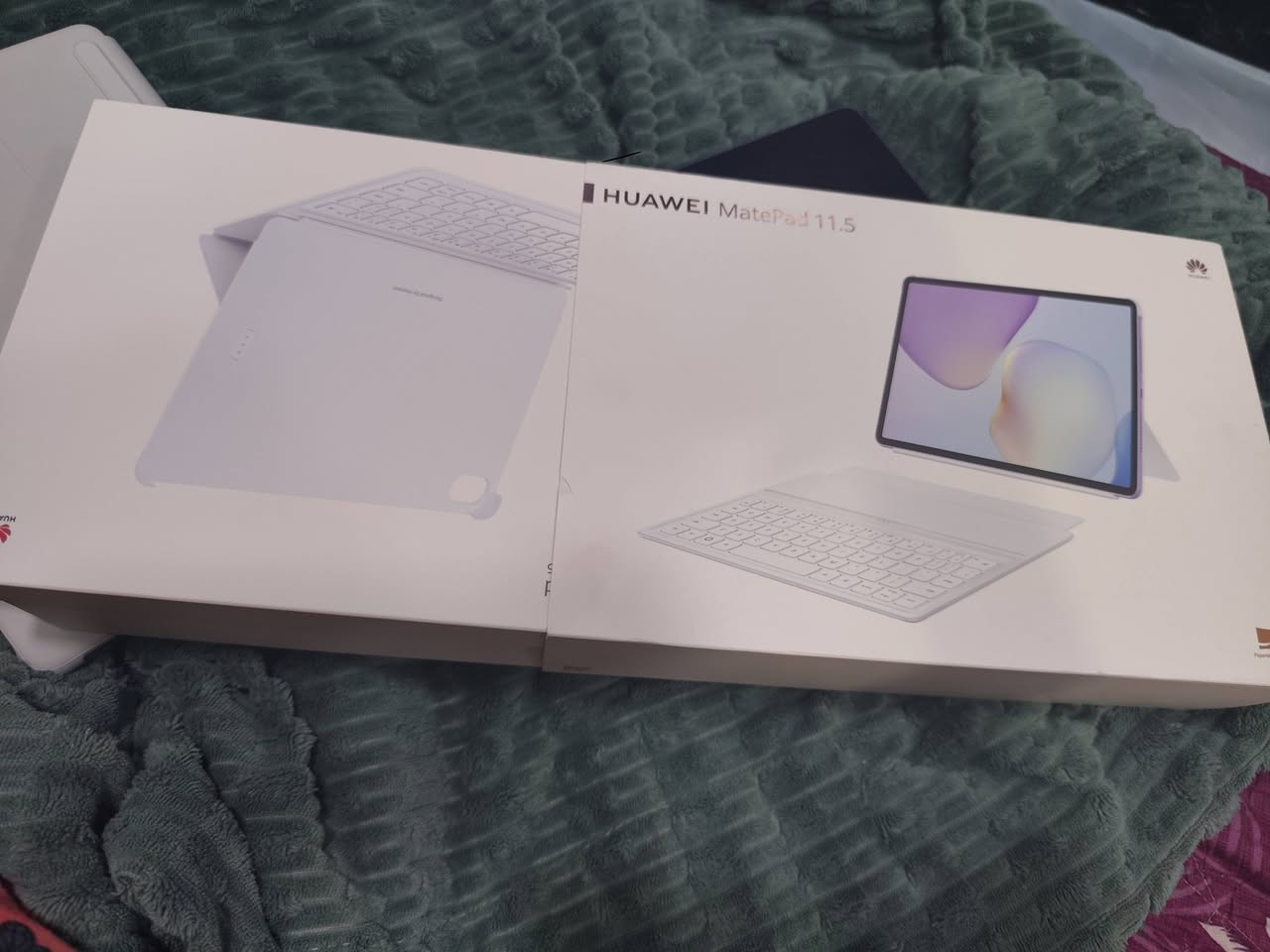 السلام عليكم عندي هذا الأيباد هواوي لوك بعده جديد أستخدم ايام وأغراضه كامله وشاحنه مامفتوحه نهائي ذكره 256شاشه ورقيه نوعيه الزينه اللبيع توصيل موجود ويا الكيبورد الاصلي ادخل على يوتيوب وشوف تفاصيل الجهاز سعر 375نضافه ميه بل ميه  ضمان الوطني


**إذا كنت صاحب هذا الإعلان وتريد حذفه لأي سبب، رجاءا أرسل رسالة إلى الدعم الفني**