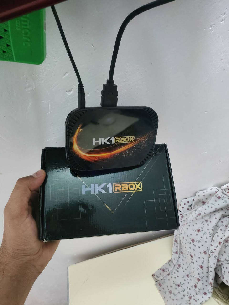 شاشة بلازمه  Tokkma حجم 32 مع جهاز TVBOX مع كامل ملحقاته الشاشه شغاله 100% الوان واضحة منافذ HD  عدد 2 السعر 120 الف مع الجهاز وبيهم مجال 
*********** واتساب 📞
