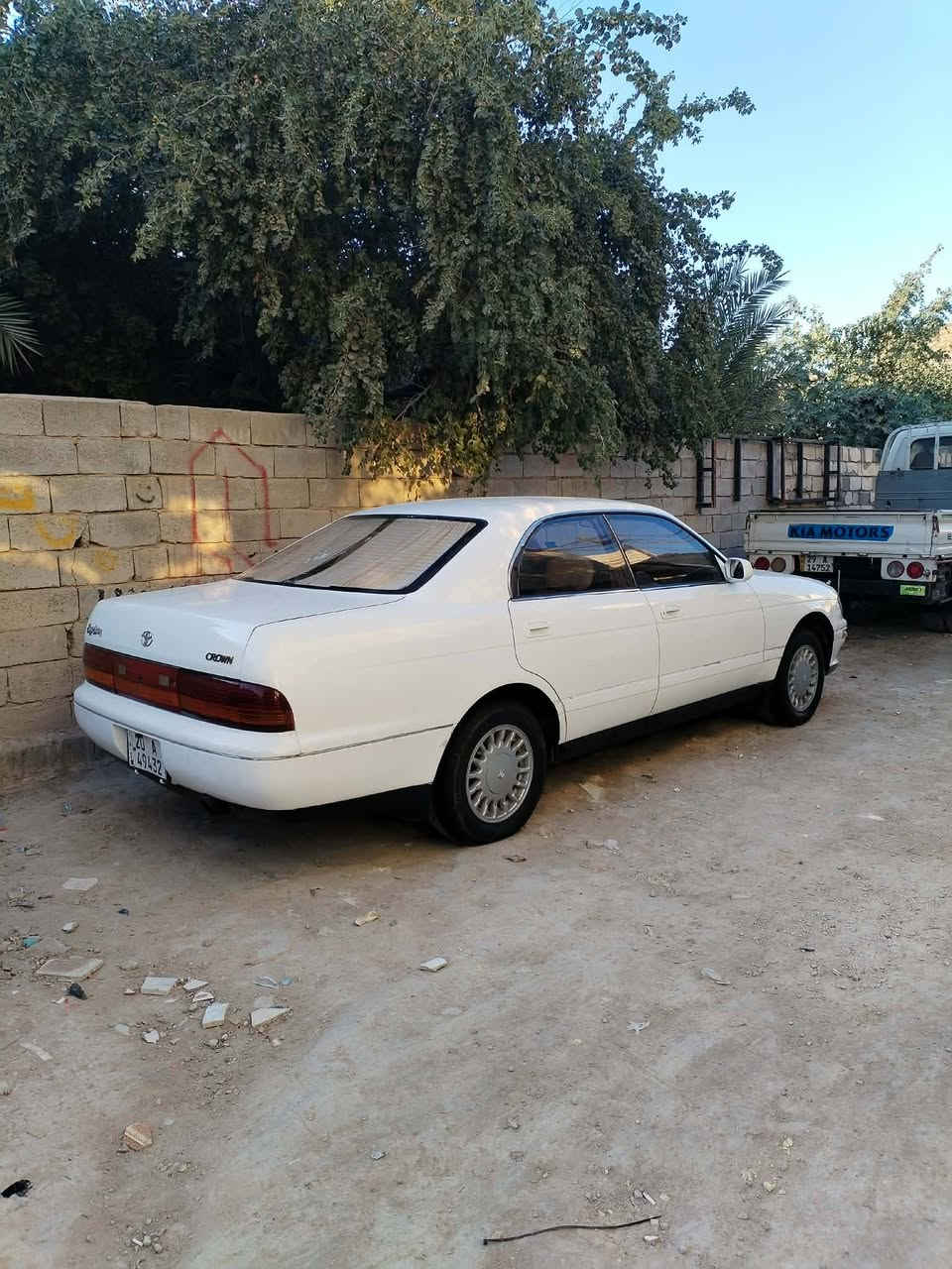 السلام عليكم بطه متصل للبيع موديل 91 رقم ديالى انجليزي وراعيها بالنجف سنويه ما ساقطهه لل 28 كير مقفول محرك اثنين نص  ومداور ثاني يوم هزه جديده والسياره شوفه عينك لا قصه ولا نقل جثه ولا عيب شرعي ولا ضربه حداديه 100% كهربائيات شغاله كشنات كهربائي شغاله لايتات بقلايتات بشاير تخم تاير اربع سماعات شاشه كاميرا جديده السياره سنتر لوك شغال تبريد عاطل وترايك وين ما عجبك والمكان نجف  والسعر بيع او مراوس حسب السعر ب 53 القناعه الخاص مفتوح هذا رقمي رقم الهاتف بواتساب ***********
