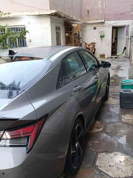 السلام عليكم انترى ان لاين 22 بدون ايرباك بجم كبس السياره جديده على وضع الشركه ماشيه 30الف  حادثه فقط بارد بالبنيد مكانه بغداد سعره 172بيه مجال للشراي اخون ممتواجد على الفيس اتصال ***********
