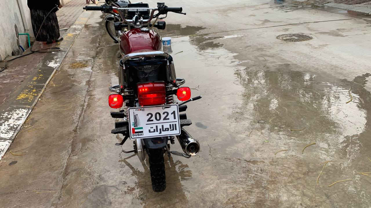 سلام عليكم دراجه سولنك 2023 مكينه مامفتوح سعر 550 وبي مجال بسيط رقم ***********
