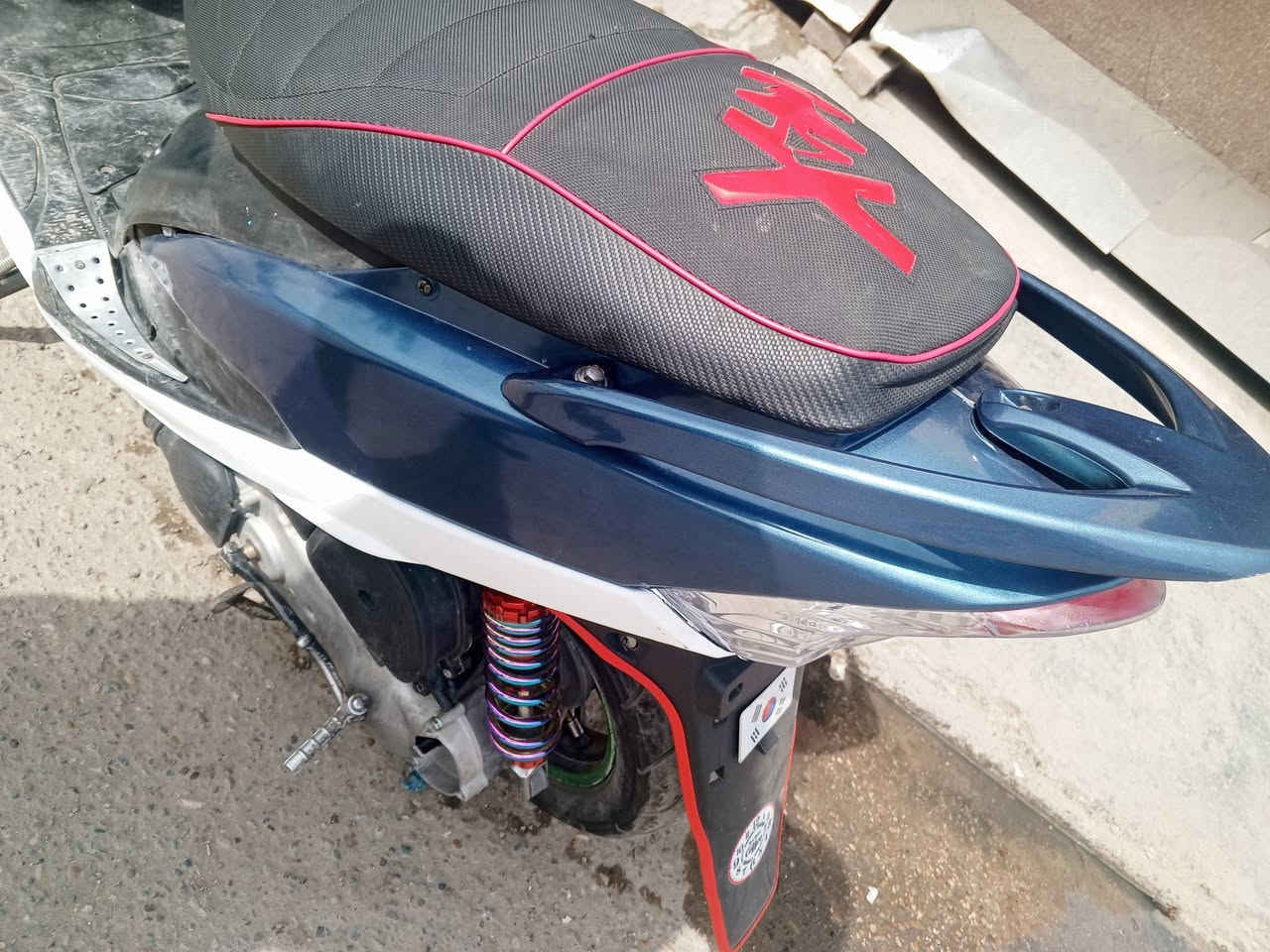 سلام عليكم دراجة ماكس عدلة مزودة صالنصة رياضي كلشي بيهة كامل مكمل وحلوة ومكينة ناعمة ماجناية رياضية لاخر حبة سعر 800 وبيهة مجال بسيط العنوان الزعفرانية الوليد مقابيل حسينية سيد هاشم رقم ***********
