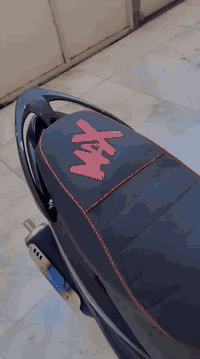 سلام عليكم دراجة للبيع ماكس عدله كهربائيات كلهة شغالة صالهة شهرين  طالع من الوكيل دراجة نضيفة خير من الله السعر خاص للاستفسار ***********
