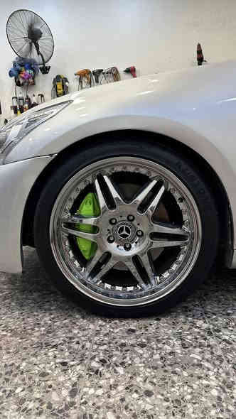 تخم ويل كروم ياباني 
يرهم ياباني كوري امريكي فتحة 114 
تخم تاير 
امامي 245/40/20 
خلفي 275/35/20 
الويل سعرة 400 دولار 
مع التايرات 550 دولار
بغداد
***********
