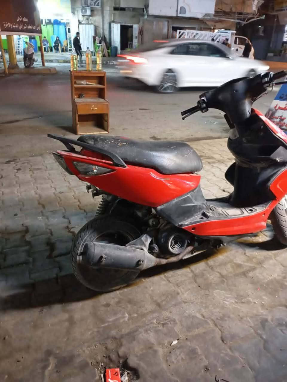 السلام عليكم دراجه ماكس مضلع الدراجه بيع كوم حديد يعني بيها خيط تبخير بالماكينه بس مكاني بغداد الحريه السعر 200 وبيه مجال ***********
