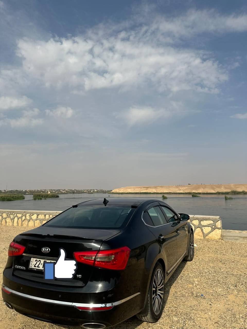 السلام عليكم للبيع كادنزه موديل 2016 خليجي رقم اربيل بسمي تحويل او وكاله
فول مواصفات VIP
بصمه تشغيل 
بصمه ابواب
تبريد قطعتين
بنراما
خزن ميموري
تدفئه تبريد كشنات 
مري شفط
مري قلاب 
سستم سماعات انفنتي
وبعد بيه مواصفات المعروفه ماشيه 216000 الف 
كير مكينه مامفتوحه كفاله بيه صبغ بنيد اثر جراد بدون حادث وبيه باب مبدل الخلفي العكس السايق والجاملغ الخلفي مسوي حار ومعجن عله كد الضربه ومصبوغ مابيه غير ذني المذكورات مكان السياره بغداد الغزاليه 
السعر 120 وبيه مجال للستفسار عله الرقم ***********
