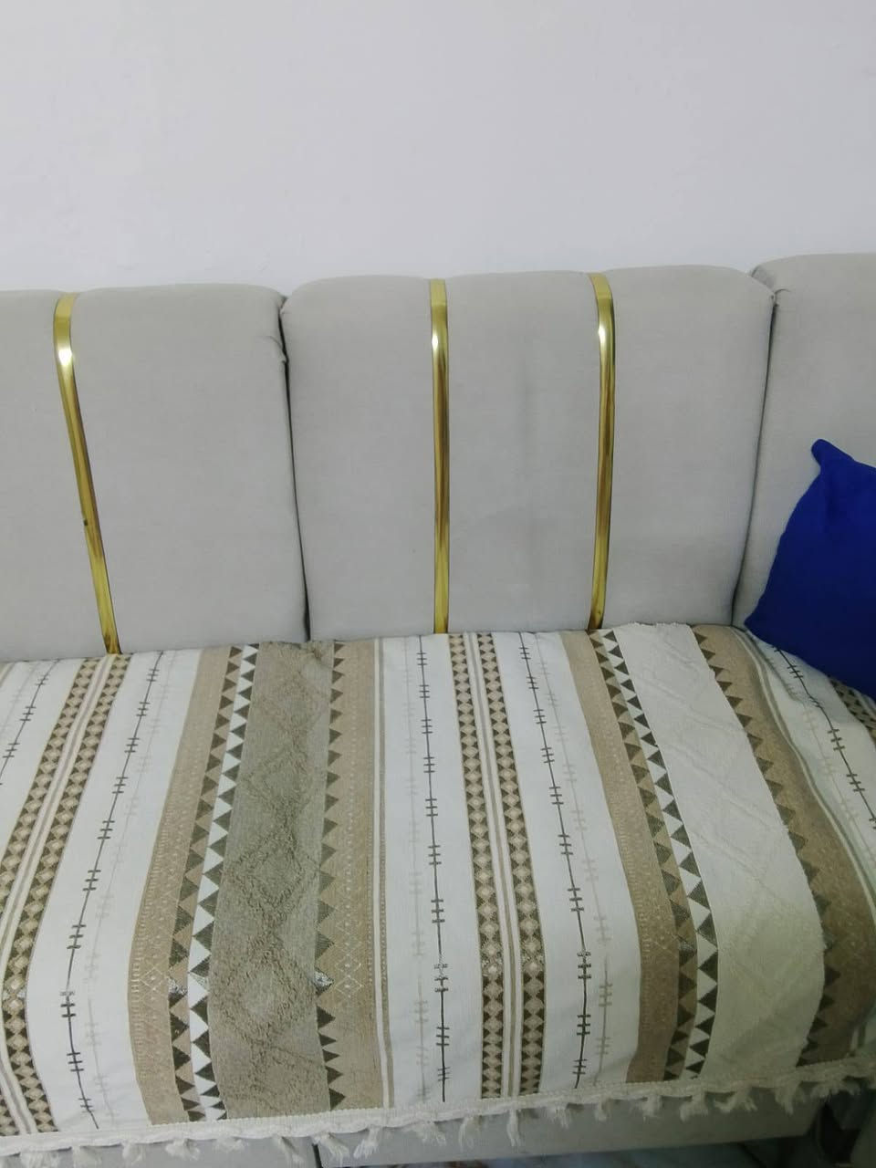 تخم 5 قطع
10 مقاعد 7 متار ونص جديد
***********
