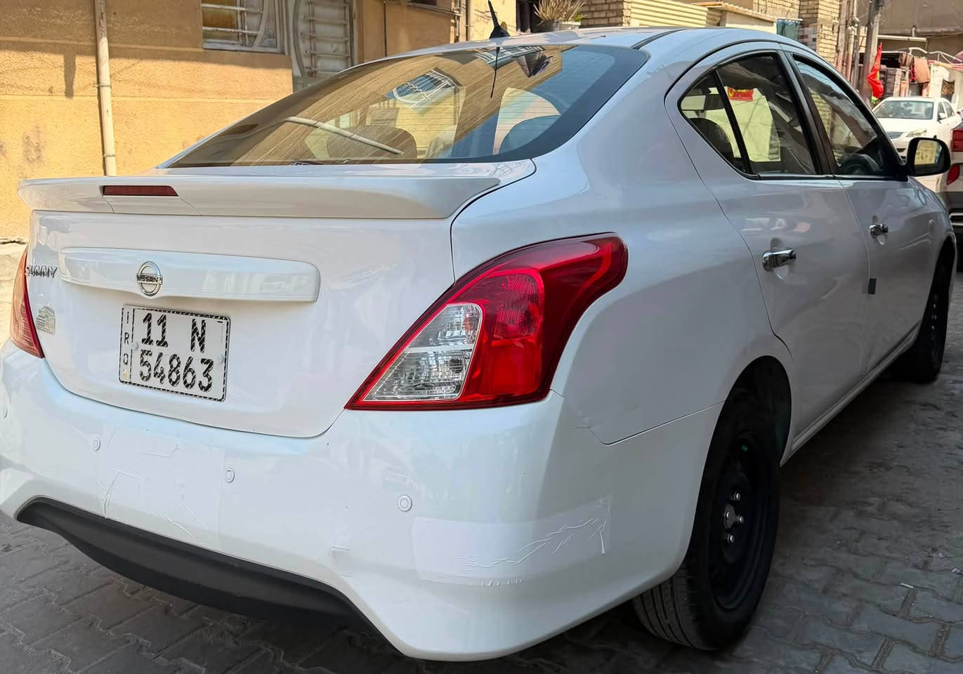 سلام عليكم عندي سني لبيع موديل 21 مكفوله كفاله عامه رقم بغداد الدولي الجديد بسمي مكاني بغداد الكرخ ماشيه 70 الف رقم تلفون ***********

