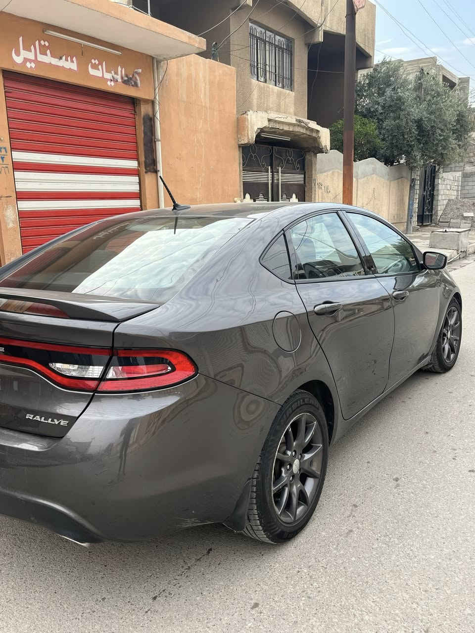 السلام عليكم
دوج دارت سيارة  موديل 2015  مواصفاتها جامات كهربائه  مري كهربائه وتدفئه تحكمات ستيرن تبريد ثلج تدفيه دبل كزوز رياضي بلادي  لايت زنون سياره جديده سياره بسمي مكينه 2400 مرغوب صبغ بيها جاملغ امامي وباب النفر والسايق بدون داخل شرط وبيها الهلال الورا بارد سعرها85 وبيها مجال شرط التحويل…***********
