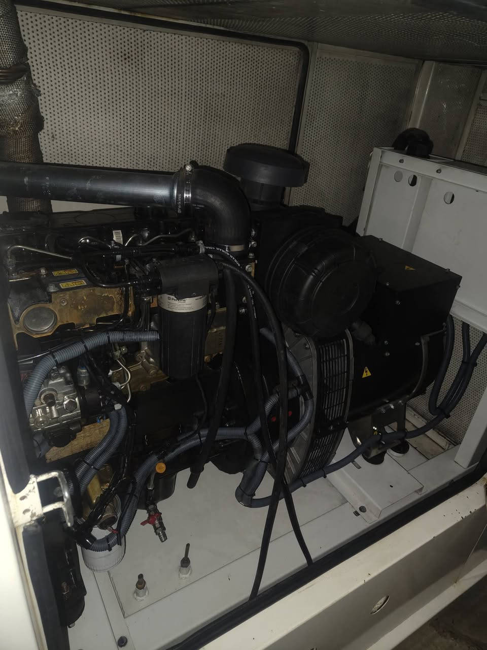 ا
لسلام عليكم مولده للبيع نوع بيركنز 100 العنوان شارع فلسطين للاستفسار ***********
