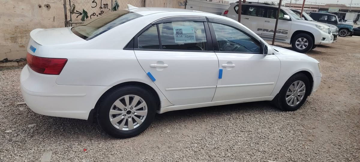 سوناتا ٢٠١٠ أمريكي محرك ٢٤٠٠ كلين بدون ضرر او تبديل كله ليبل واحد بيه شويه تكشير بخشم البنيد ورشيت نص البنيد مكفوله محرك كير تبريد صدر كهربائيات جاهزه الف ماتصرف عليه تخم تاير سنويه نافذه ٢٤ تريد وكاله تحويل حاضر مكان السياره الصويره سعره ١١٠ وبيه مجال كلش بسيط السياره لا بارد ولا شخط *********** رقمي بي واتساب
