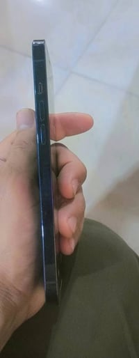 ايفون 12 256 سعر 300 بي مجال 07864938120