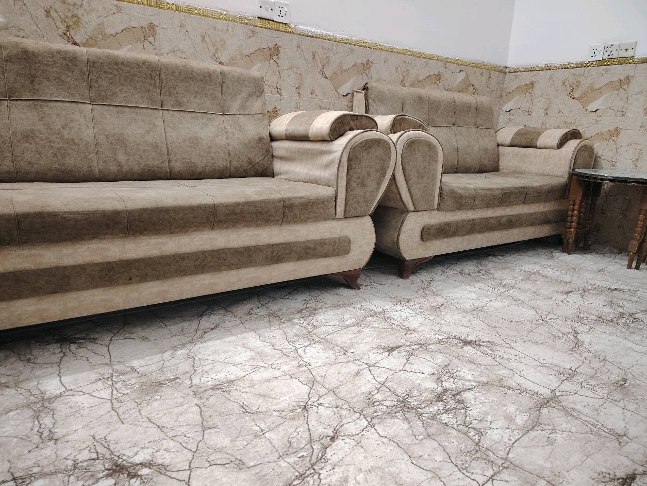 تخم للبيع سعره 175 مكانه بغداد
