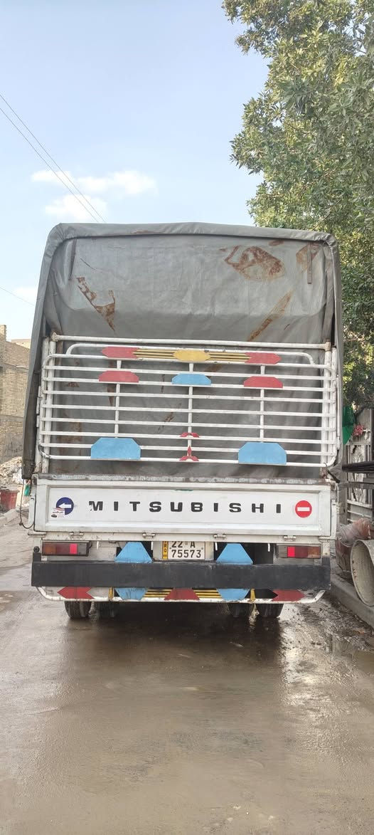 سلام عليكم 
كنتر موديل 2010 للبيع قمارة وشاصي مكفول 
وتحويل مباشر سيارة جاهزة وخير من الله 
مكان بغداد  السعر 187
اني مكلف بل نشر رقم راعيهة 
***********
