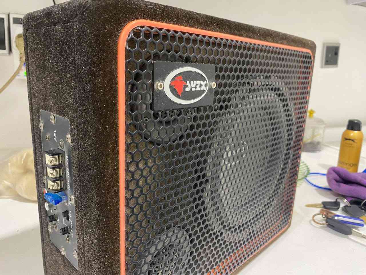 مضخم صوت (Subwoofer) نشط من نوع Syzx، طراز US-83، بحجم 8 بوصات
دمام صوت سيارة للبيع 
الصوت طرب 🤩💥
كامل ملحقات وايراته كامله
فيشة مضخم اضافية 
شخاكة تصفية الصوت
دبل زنان سماعة حجم كبير
يرهم جميع انواع السيارات 
 قطعة وحده فقط 
السعر (75 ) 
توصيل مجاني داخل النجف 

***********
