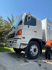 هينو شيطان 8برغي فحل ايسر بلاد ماليزي الموديل 2008 اصل رقم بغداد انكلي...