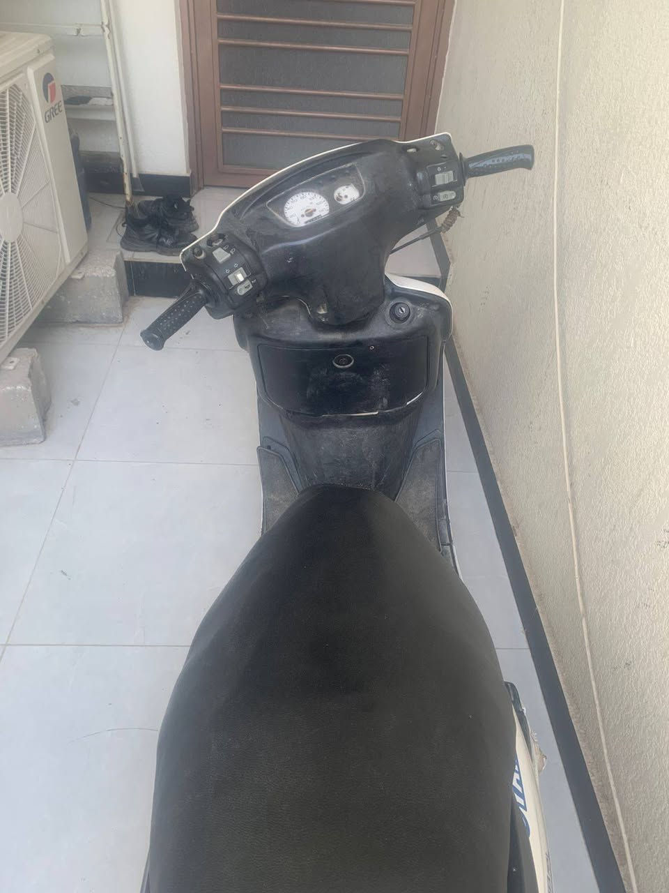 دراجه فراشة نثيه مكينه ما مفتوحه نهائياً باتري نضيف سلف شغال عوزها بس نقوصات قليله لايت امامي و اشاير وهورن السعر 300
للتواصل : ***********
