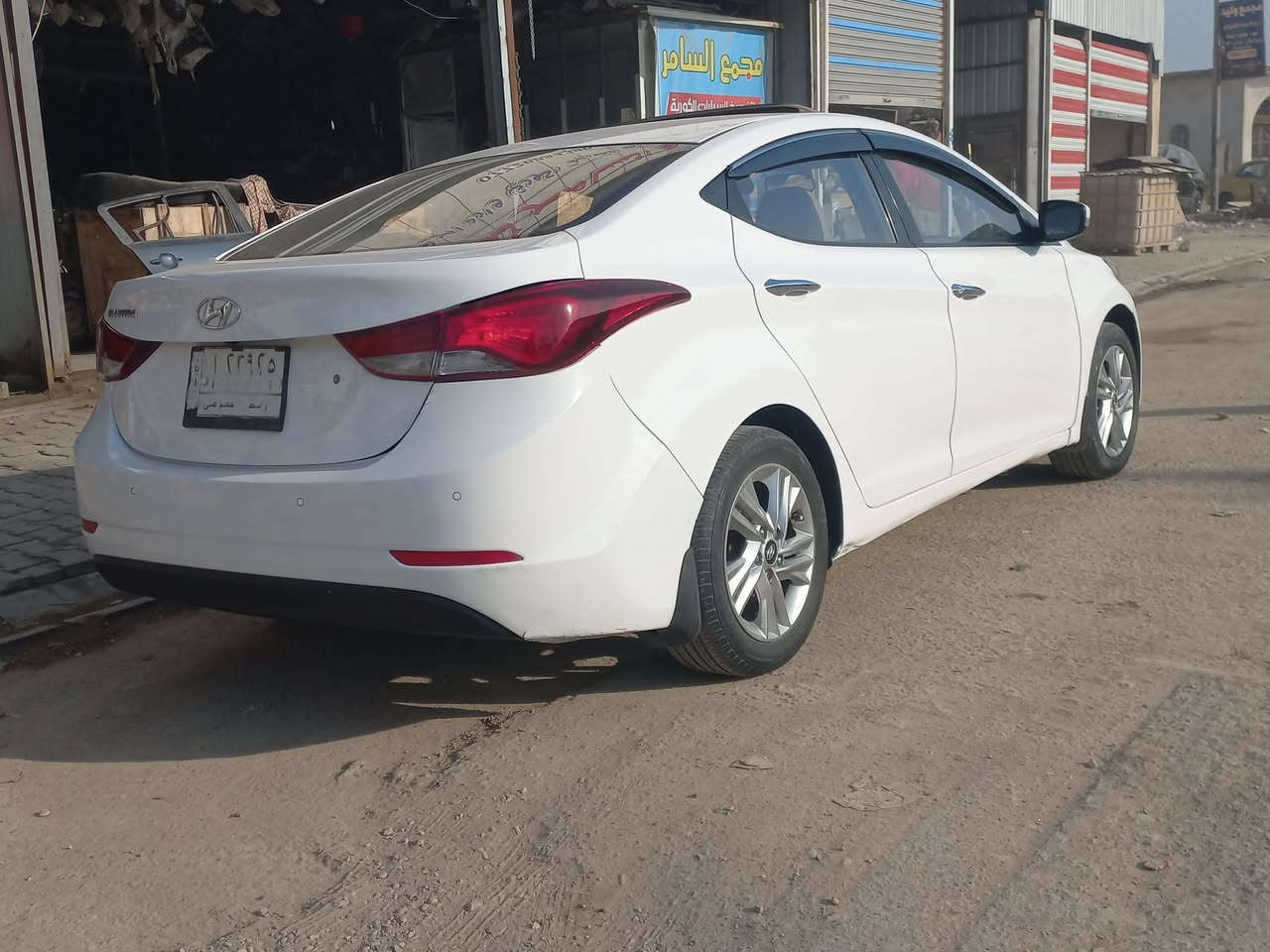 النترة موديل ٢٠١٥ تحويل مباشر سنويةلغاية ٢٠٢٦ محرك كير حدادية تبريد تخم داير ويل كب كروم تبريد وضع الشركة خلفي أمامي مري شفط السونار مرفق مع الصور السيارة بلكوت السعر ١٢٥ بيهه مجال بسيط رقم الموبايل ***********
