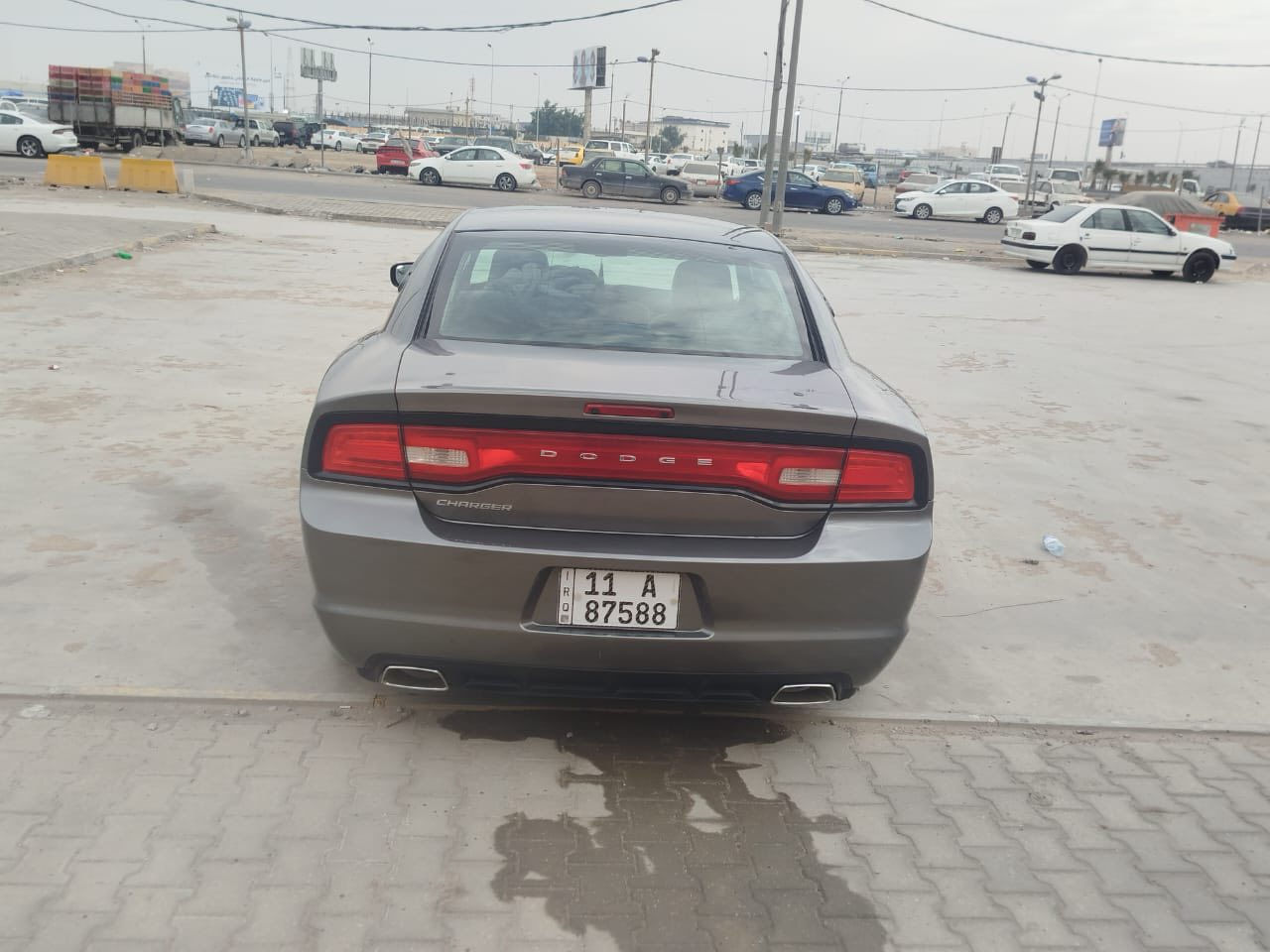 🚗 دوج جارجر (اصل) موديل 2011 للبيع
المواصفات والحالة:
• الضرر: تبديل جاملغ أمامي جهة اليمين (خارجي فقط بدون دواخل).
• الصبغ: صبغ في الجاملغ الخلفي والباب الخلفي (بسبب الجراد/تغيير اللون بفعل الشمس) للحفاظ على المظهر.
• المكانيك: محرك وكير جديد (بحالة ممتازة).
• الحدادية: جاهزة ومجددة بالكامل.
• الإطارات: طقم إطارات (تايرات) جديد.
• الاستخدام: استخدام شخصي نظيف جداً (ما مشتغلة خط نهائياً).
المعلومات القانونية والسعر:
• الرقم: بغداد (تحويل ومداورة مباشرة باسم المشتري).
• السعر: 13,800$ (138 ورقة) وبيها مجال بسيط جداً للشراي.
⚠️ ملاحظة: الرجاء عدم التعليق أو المراسلة، أنا لا أجيب على الرسائل. الشراي الجاد يتصل مباشرة.
للتواصل والاستفسار:
📞 ***********
