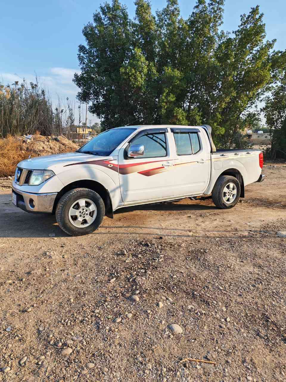 يا الله السلام عليكم للبيع بيكم نيفاره موديل 2012 كير اوتماتيك باسمي السياره متجايه مكينه بيها رواجز تبريد شغال تخم تاير وصدر جديد كهربائيات كلهه شغاله منضومه زنون داخل كلش نضيف سياره مال جناي السعر 80 وبيهه مجال حك جيه مكاني بغداد سلمان باك رقمي *********** الشراي يتصل ويدلل
