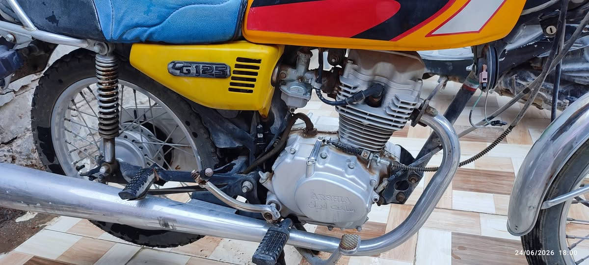سلام عليكم
دراجه ايراني ارشا موديل 21

كلشي شغال بيها مكفوله ما مفتوحه 
اصويلي اورقاها كامله 

700 

ماموجود على فيس 

***********
