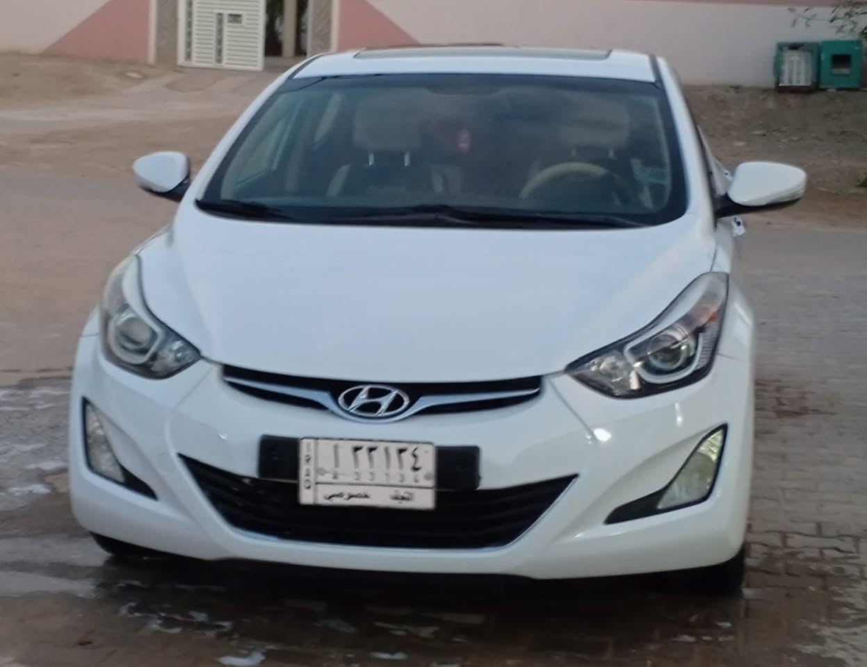 السلام عليكم
النترا خليجي موديل 2014 شكل 15 محرك ١٨٠٠ دوش فول مواصفات اشاير بالمي فتحة سقف شاشة كبيره كامره و باقي المواصفات رقم نجف  بيها بارد حتفت البنيد  بسيط كلش ها ب 130 و بيها مجال للشراي 
مكان السياره النجف ‭٠٧٨٠ ٠٩٢ ٣١١٩‬
