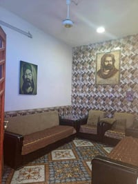 حي الباقر • ١٠٠م • غرفة وصالة