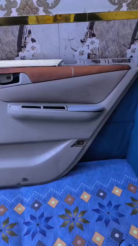 سلام عليكم بطاين ليفان 620 نظافتهن فوك الوسط سعرهن اب75 عنواني بغداد الحسينيه ابدايته قريب ع المرور ***********
