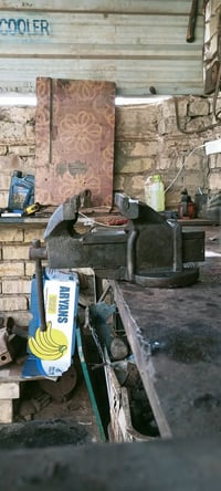 مكنه قديمه • تفتح ١٦سم • طول ٣٥سم